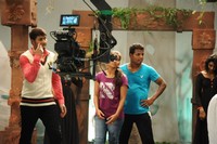 Manasunu Maaya Seyake Onloaction Stills